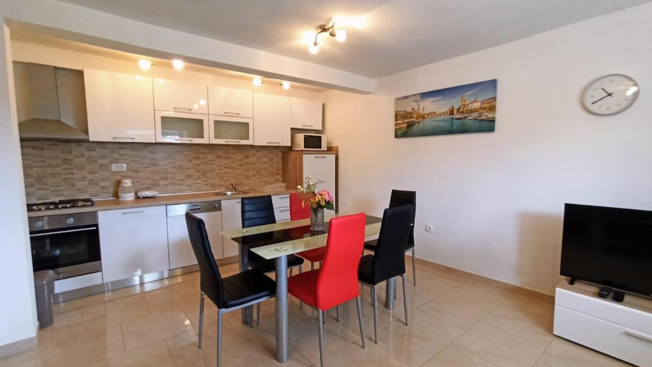 Holiday Apartments Maslina Paho Babino Polje Luaran gambar