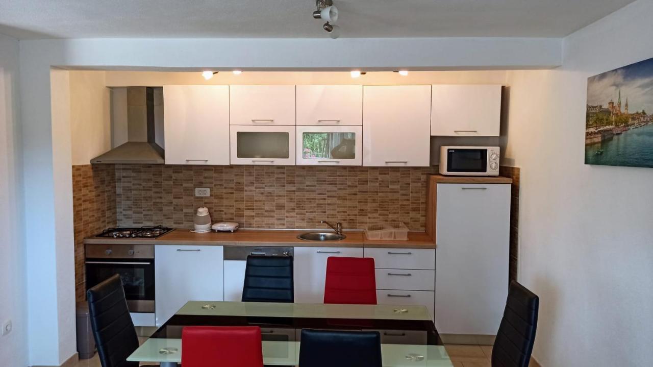 Holiday Apartments Maslina Paho Babino Polje Luaran gambar