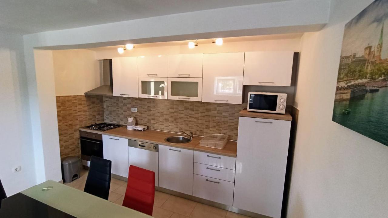 Holiday Apartments Maslina Paho Babino Polje Luaran gambar